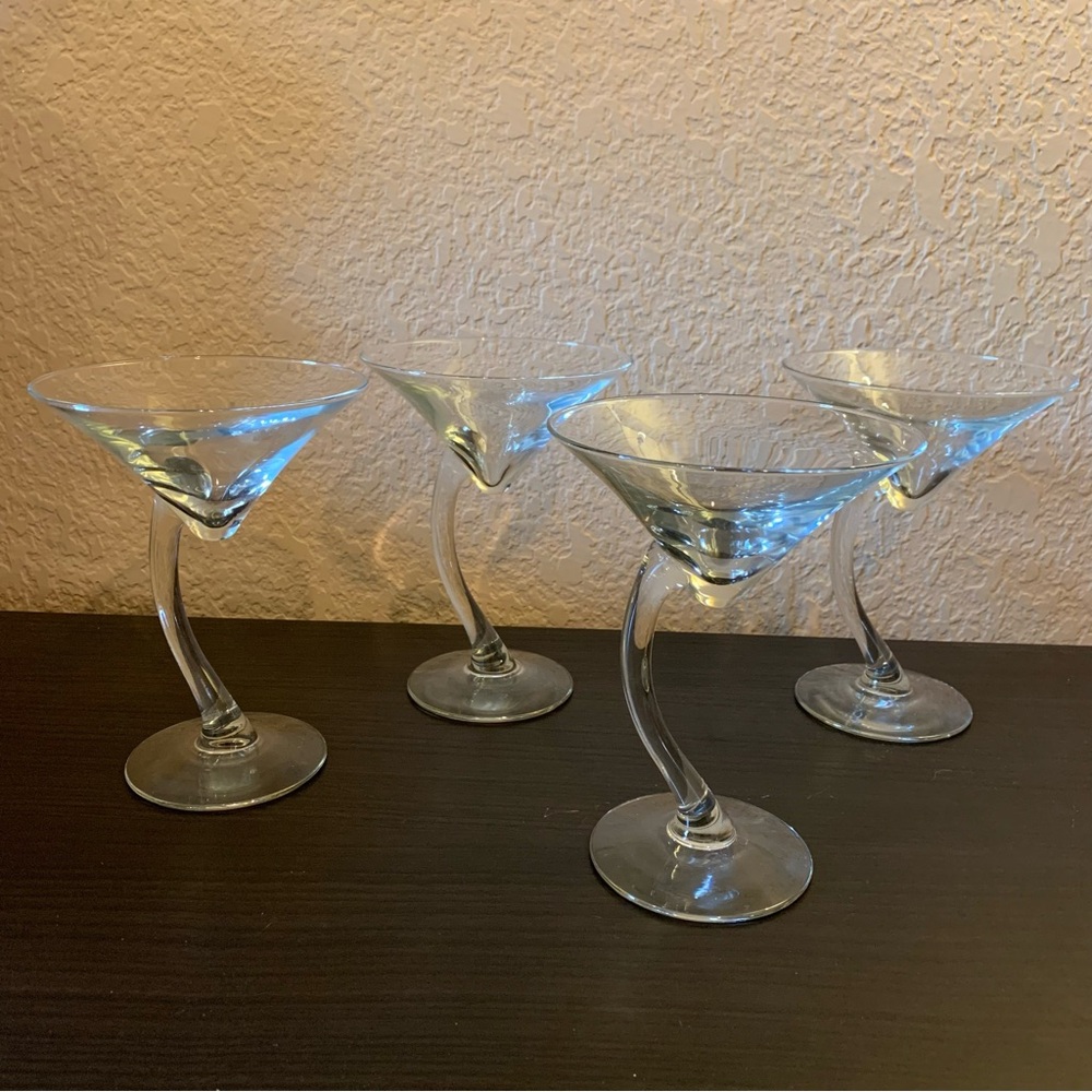 Vintage set of 4 Libbey Bravura curved stem martini glasses